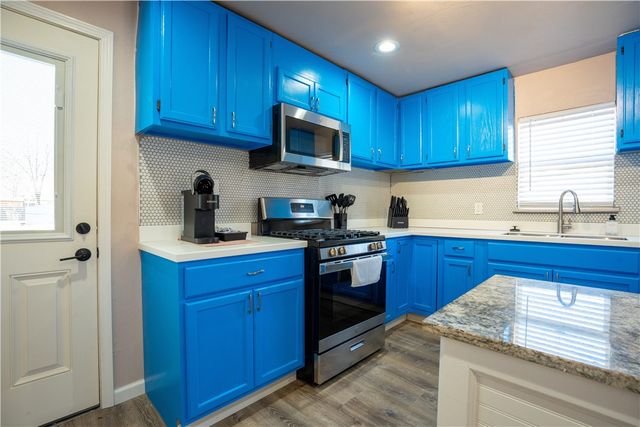 806 S Powell Street, Springdale, AR 72764