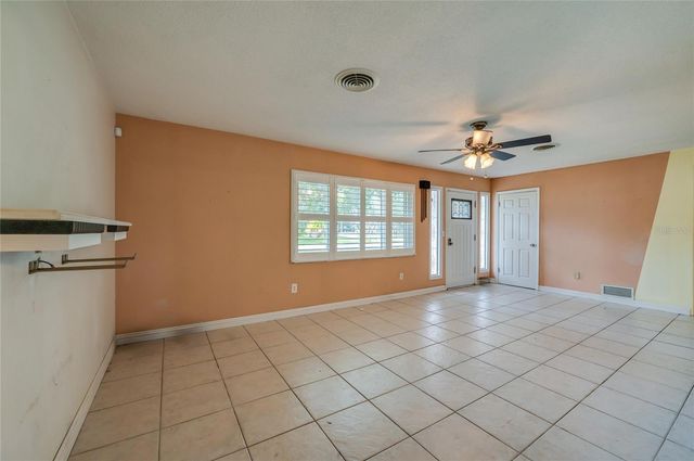 5500 LANCEWOOD CIRCLE N, Port Orange, FL 32127