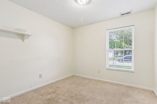 6660 W Denton Drive, Mccordsville, IN 46055