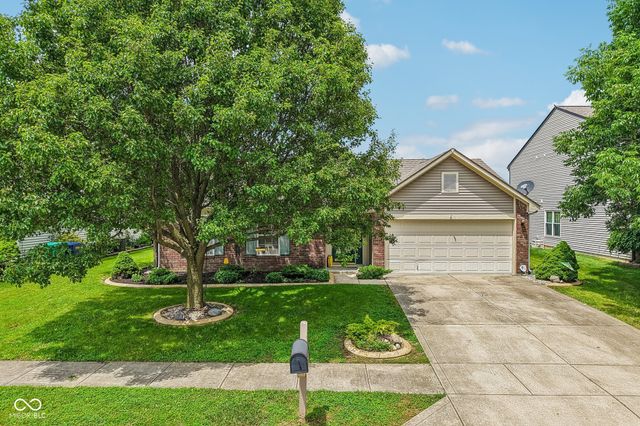 6660 W Denton Drive, Mccordsville, IN 46055
