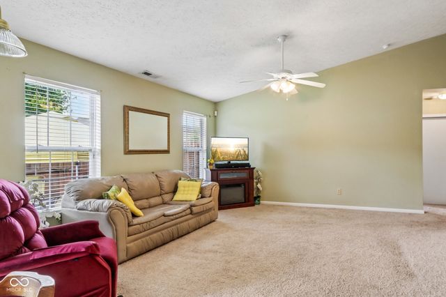 6660 W Denton Drive, Mccordsville, IN 46055