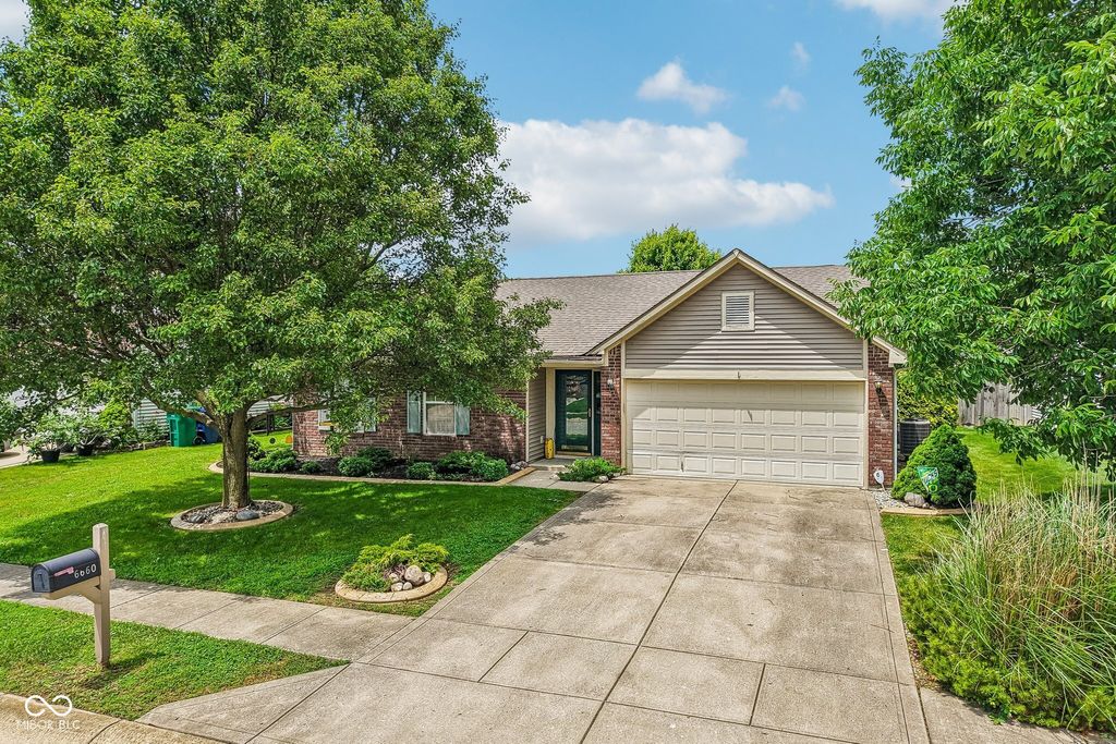 6660 W Denton Drive, Mccordsville, IN 46055
