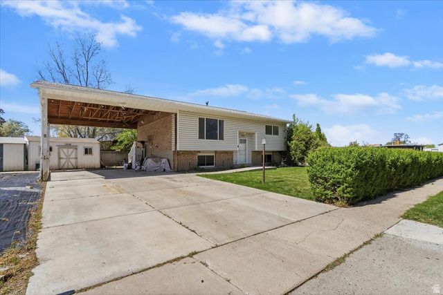 3908 S LORNA DR, West Valley City, UT 84120