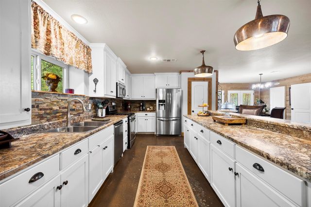 871 VZ County Road 1913, Fruitvale, TX 75127