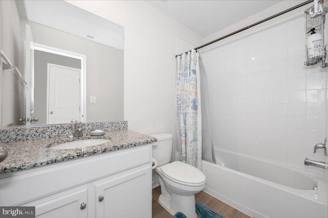 31 BLOOMSBURY ST, Falling Waters, WV 25419