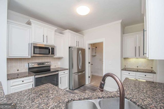 87 Camden Village Drive, Newnan, GA 30265