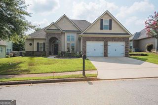 87 Camden Village Drive, Newnan, GA 30265