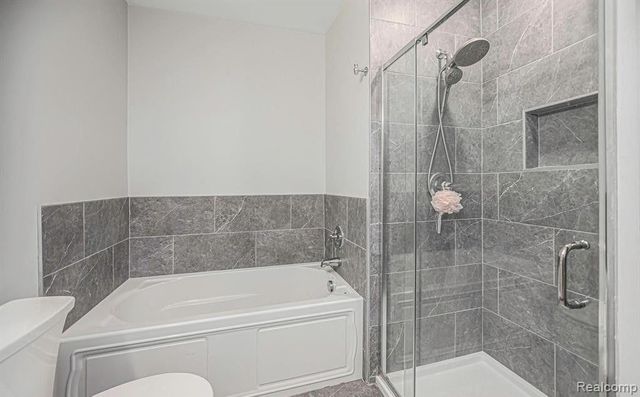 3286 CAMDEN Drive, Troy, MI 48084