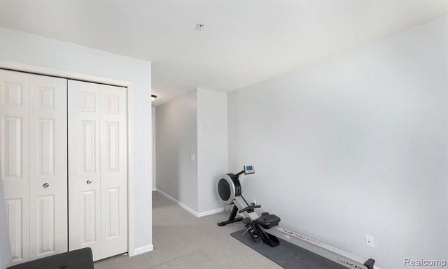 3286 CAMDEN Drive, Troy, MI 48084