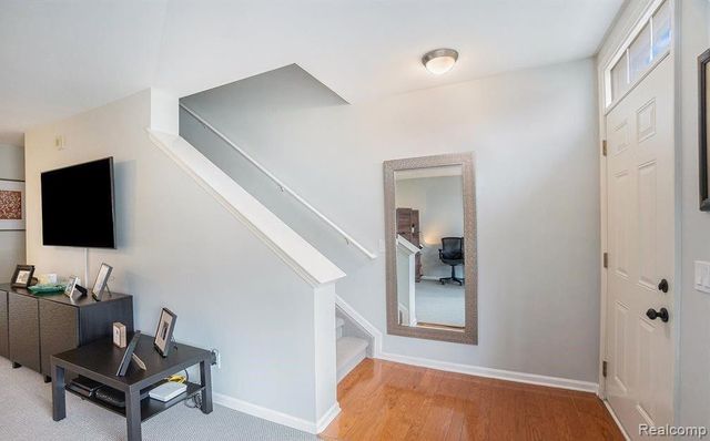 3286 CAMDEN Drive, Troy, MI 48084