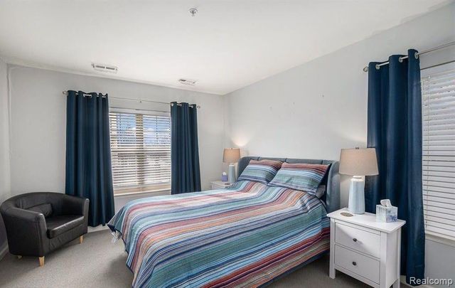 3286 CAMDEN Drive, Troy, MI 48084