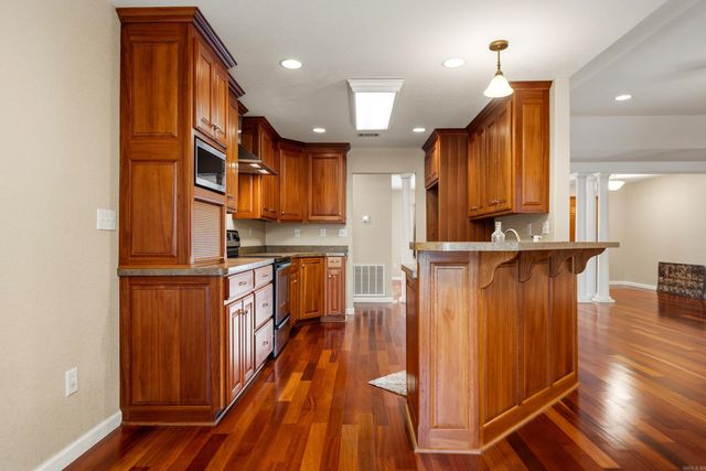 140 Clairmoor Ct, Hot Springs, AR 71913