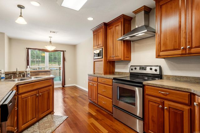 140 Clairmoor Ct, Hot Springs, AR 71913