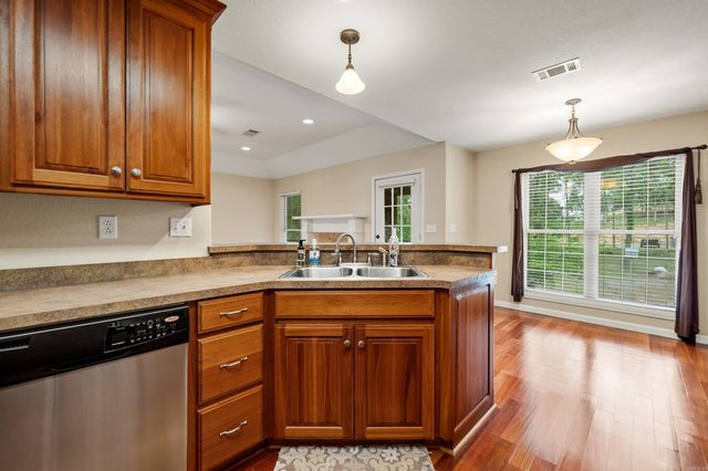 140 Clairmoor Ct, Hot Springs, AR 71913