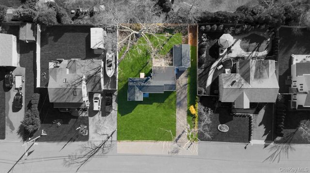 20 Willyn Road, Blue Point, NY 11715