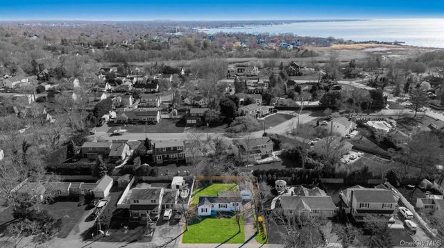 20 Willyn Road, Blue Point, NY 11715