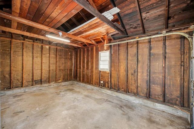 20 Willyn Road, Blue Point, NY 11715