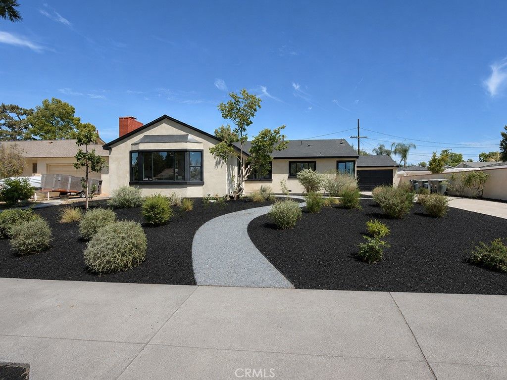 527 N Park, Orange, CA 92867 — exterior
