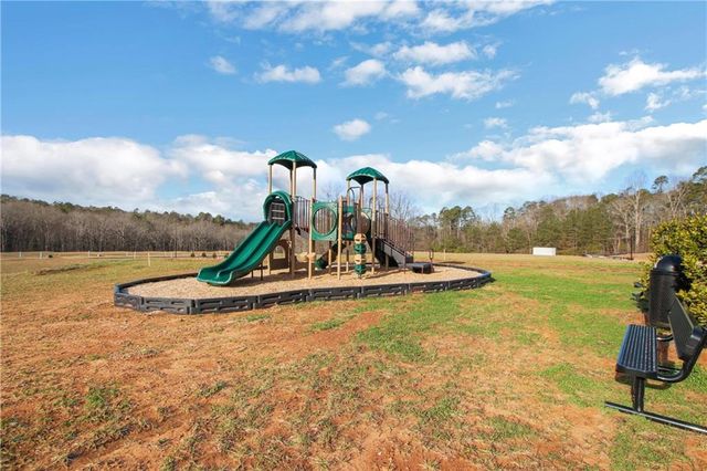 244 Trace Bluff, Dawsonville, GA 30534