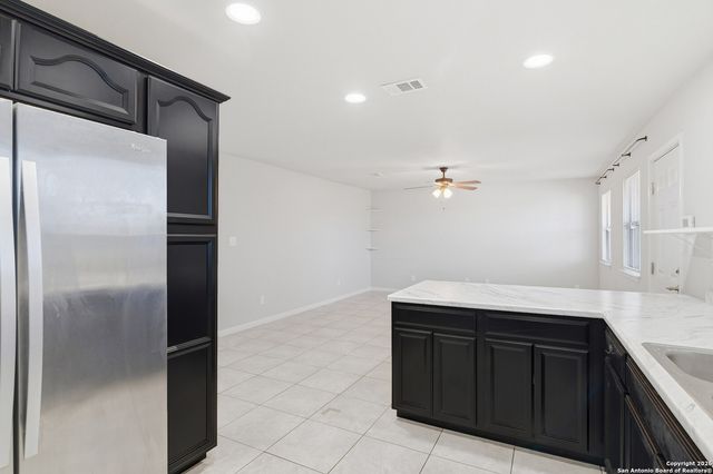 572 Hillside, Spring Branch, TX 78070