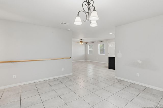 572 Hillside, Spring Branch, TX 78070