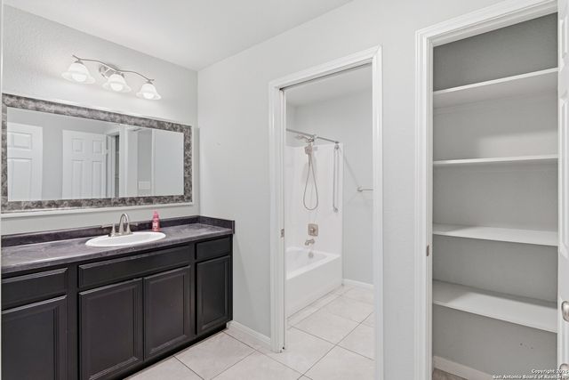 572 Hillside, Spring Branch, TX 78070