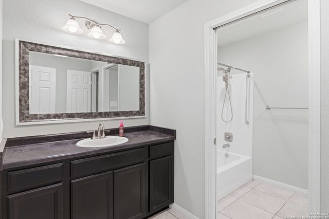 572 Hillside, Spring Branch, TX 78070