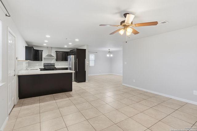 572 Hillside, Spring Branch, TX 78070