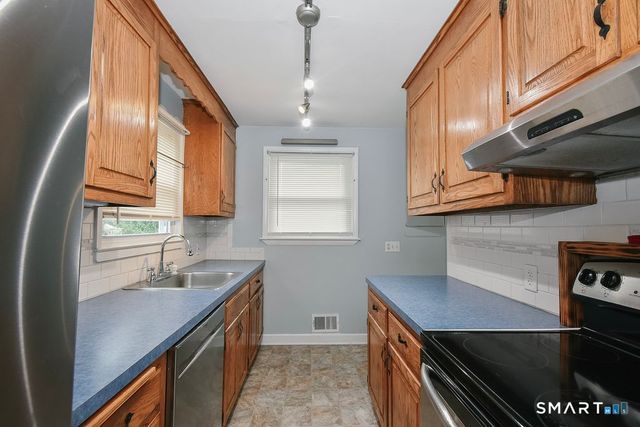 251 Gillette Road, New Hartford, CT 06057