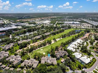 76 Cypress View DR E # 76, Naples, FL 34113