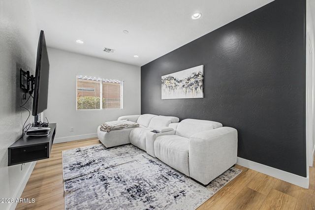3918 E ROCKINGHAM Road, Phoenix, AZ 85050