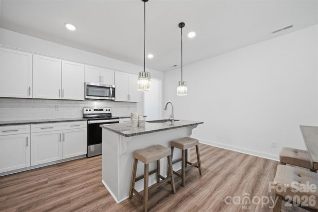 1805 Edgewater Drive NW, Conover, NC 28613