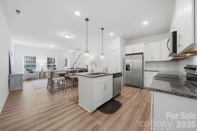 1805 Edgewater Drive NW, Conover, NC 28613