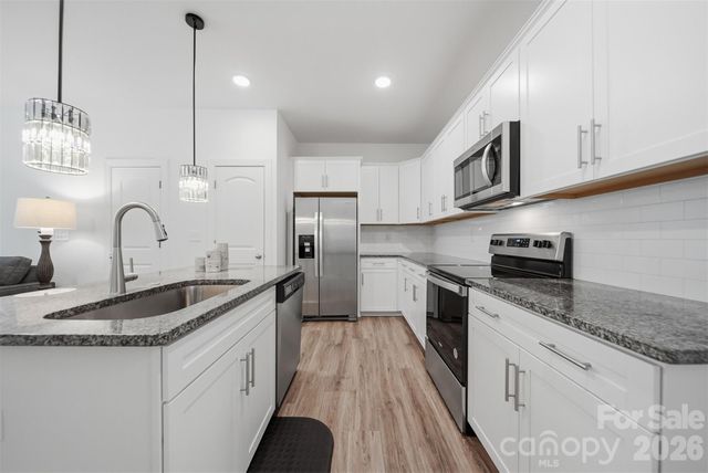 1805 Edgewater Drive NW, Conover, NC 28613