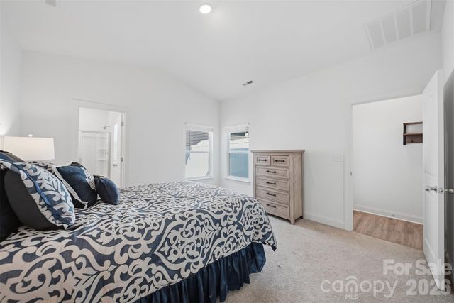 1805 Edgewater Drive NW, Conover, NC 28613