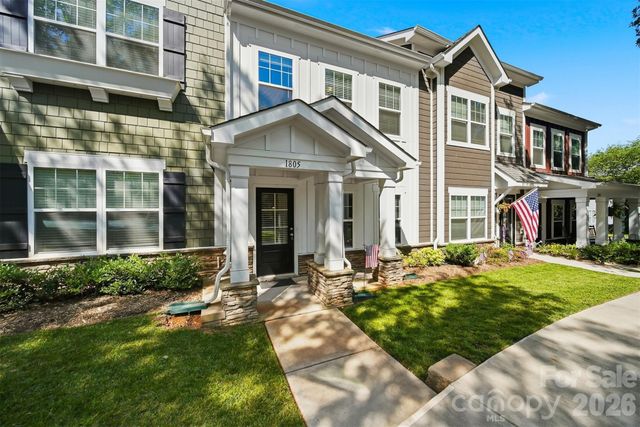 1805 Edgewater Drive NW, Conover, NC 28613