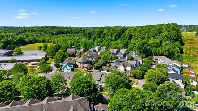 1805 Edgewater Drive NW, Conover, NC 28613
