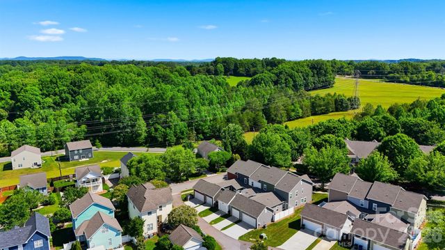1805 Edgewater Drive NW, Conover, NC 28613