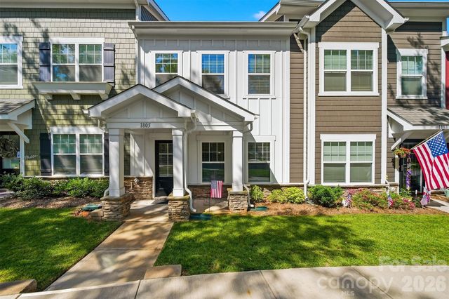 1805 Edgewater Drive NW, Conover, NC 28613