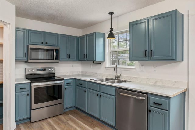 219 Shorey Drive, Defuniak Springs, FL 32433