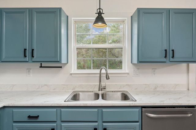 219 Shorey Drive, Defuniak Springs, FL 32433