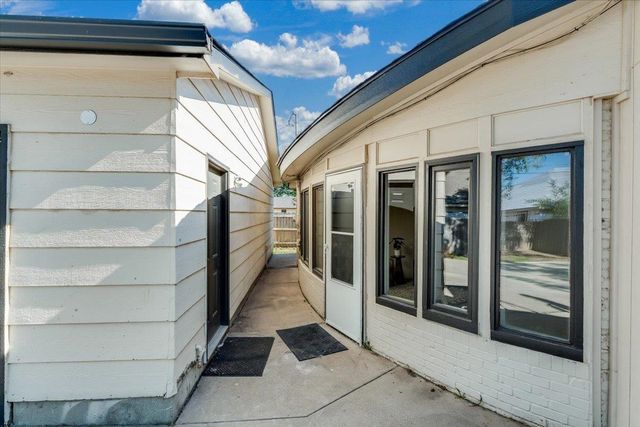 337 S Arapaho, Wichita, KS 67209
