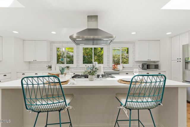 3704 Swann Street, Raleigh, NC 27612