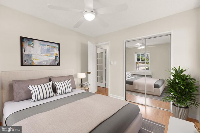 2305 FARRINGTON AVE #203, Alexandria, VA 22303