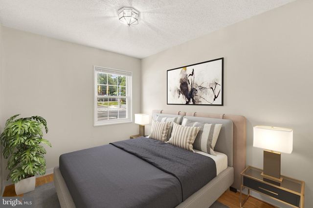 2305 FARRINGTON AVE #203, Alexandria, VA 22303