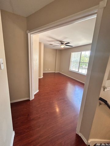 10226 Lion Hunt, San Antonio, TX 78251
