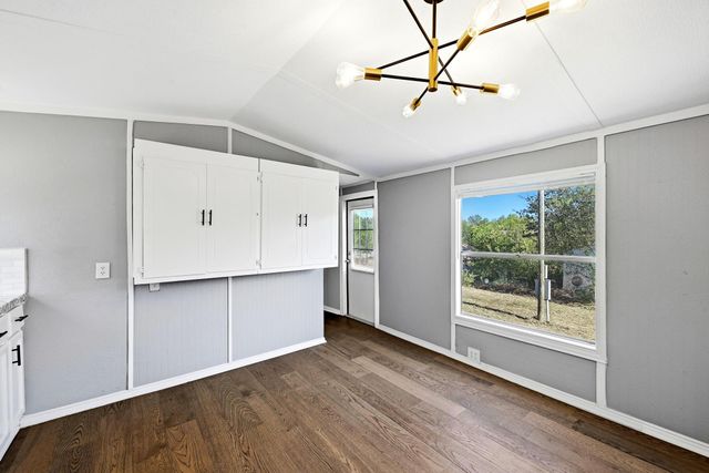 212 Greenfield RD, Kyle, TX 78640