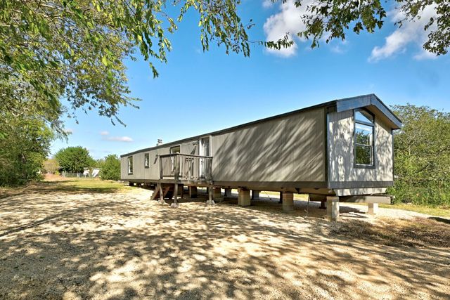 212 Greenfield RD, Kyle, TX 78640