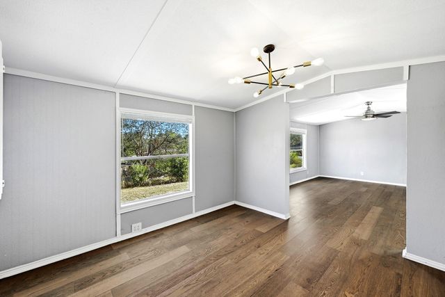 212 Greenfield RD, Kyle, TX 78640