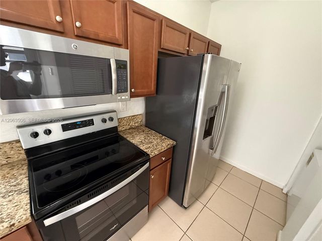 9465 SW 171st Court Studio, Miami, FL 33196